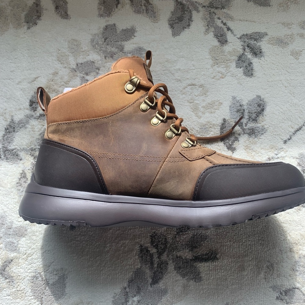 UGG AUSTRALIA MENS BOOT
